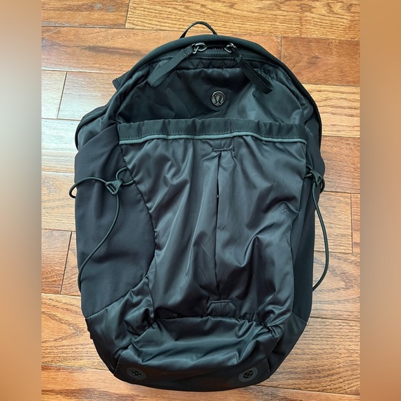 lululemon athletica Handbags - Lululemon Run From Work Backpack Black.